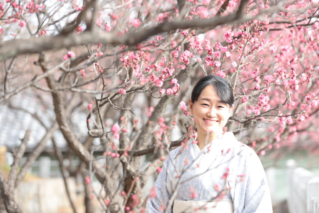 近所のうめが満開でした